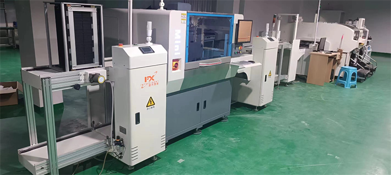 通信設(shè)備制造：立式插件機(jī)在5G基站建設(shè)中的關(guān)鍵作用與技術(shù)革新(圖1)