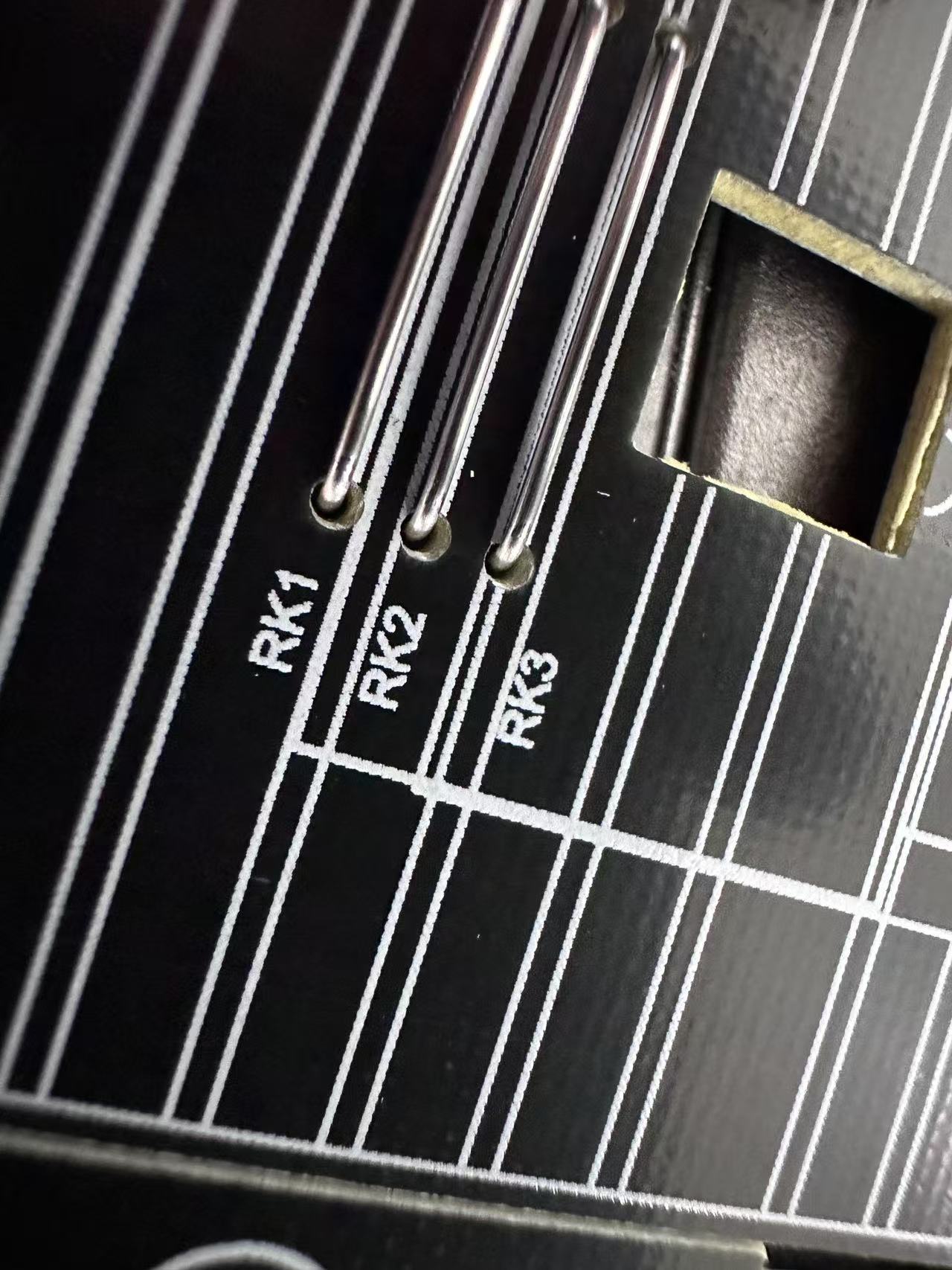 跳線插件機(jī)可以插裝幾種線？